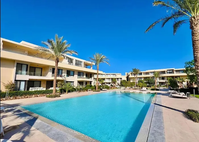 Peaks -g Cribs One Bedroom Pool View Апартаменты *