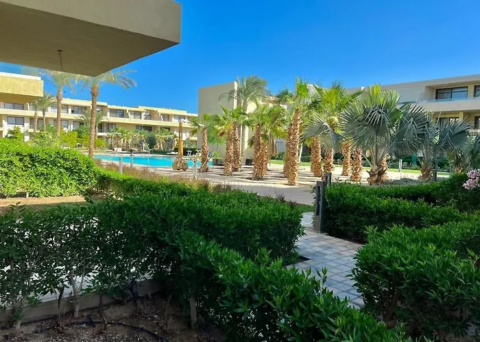Peaks -g Cribs One Bedroom Pool View Апартаменты