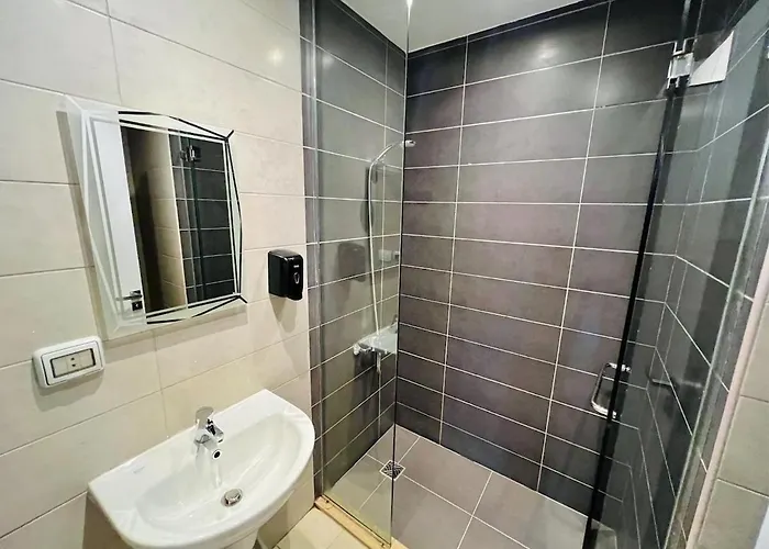 Апартаменты Peaks -g Cribs One Bedroom Pool View
